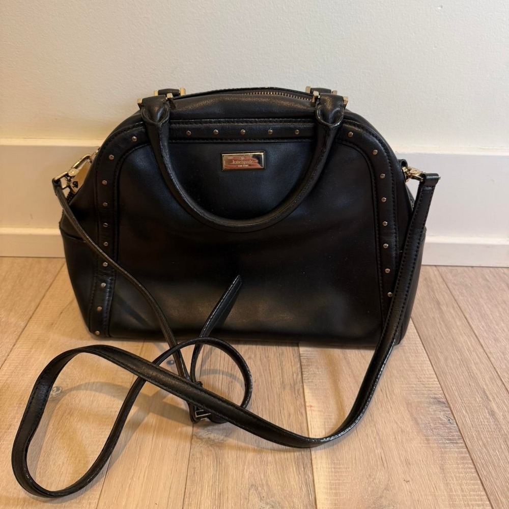 Vintage Y2K style Black Kate Spade purse with gold studs